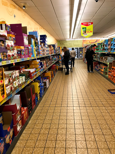 Supermarket «ALDI», reviews and photos, 1365 Lee St, Des Plaines, IL 60018, USA