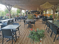 Atmosphère du Restaurant La Guinguette du Port à Belleville - n°19