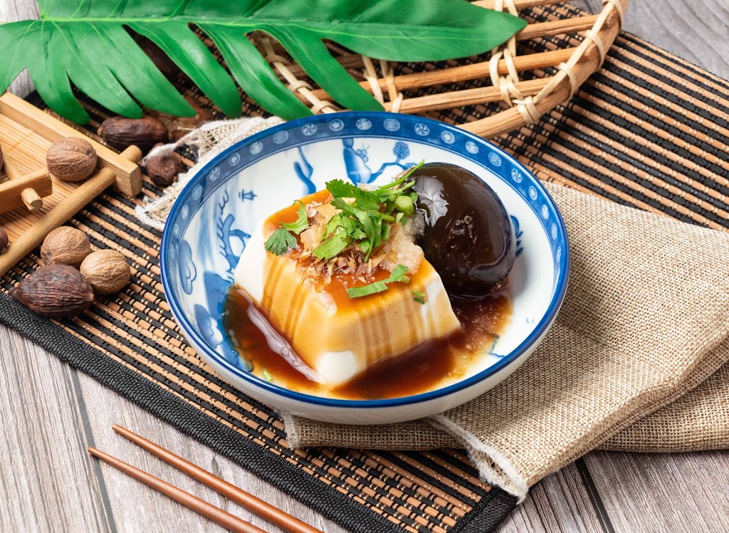 新港老店-和你見麵-豐原必吃大腸蚵仔麵線|推薦赤肉羹|銅板美食|推薦美食|必吃小吃|傳統美食推薦 的照片