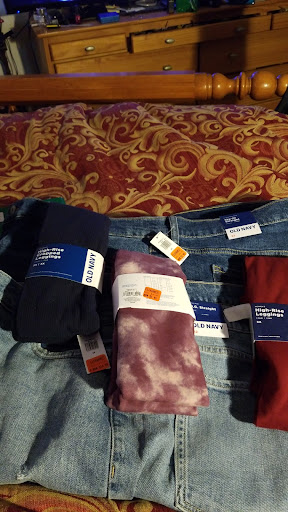 Clothing Store «Old Navy», reviews and photos, 2215 Black Rock Turnpike, Fairfield, CT 06825, USA