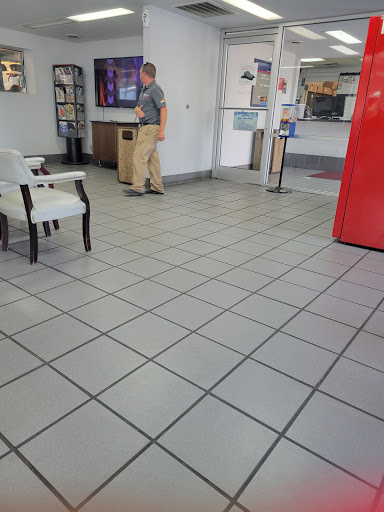 Toyota Dealer «Haley Toyota of Roanoke», reviews and photos, 1530 Courtland Rd NE, Roanoke, VA 24012, USA