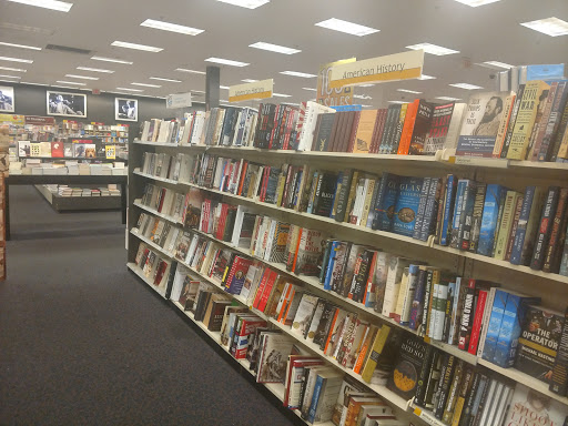 Book Store «Books-A-Million», reviews and photos, 2929 James Sanders Blvd, Paducah, KY 42001, USA