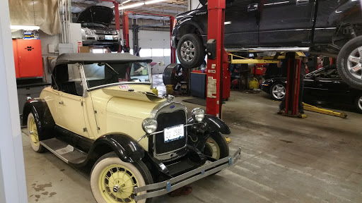 Ford Dealer «Roberts Motors», reviews and photos, 4350 N Alby St, Alton, IL 62002, USA