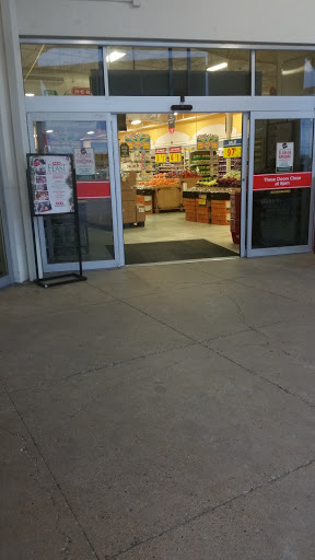Grocery Store «H-E-B Grocery», reviews and photos, 209 N Texas Ave, Mercedes, TX 78570, USA