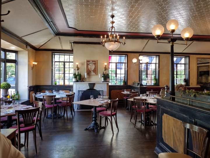 Petit Louis Bistro 21210