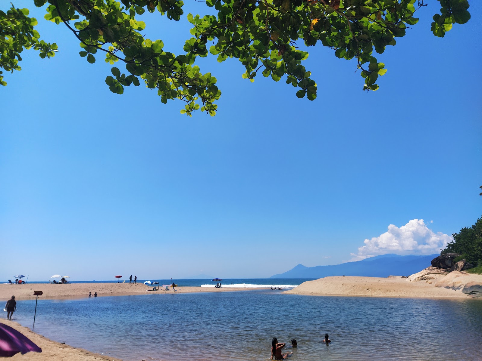 Foto de Praia do Capricornio - lugar popular entre os apreciadores de relaxamento