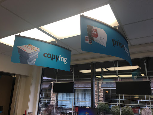 Shipping and Mailing Service «The UPS Store», reviews and photos, 3319 Greenfield Rd, Dearborn, MI 48120, USA