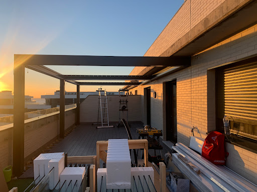 ACHEROS carpintería metálica, pérgolas bioclimáticas, cortinas de Cristal y automatismos – (Las Gabias)