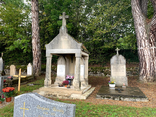 attractions Croix de cimetière de Pléchâtel Château-Chalon