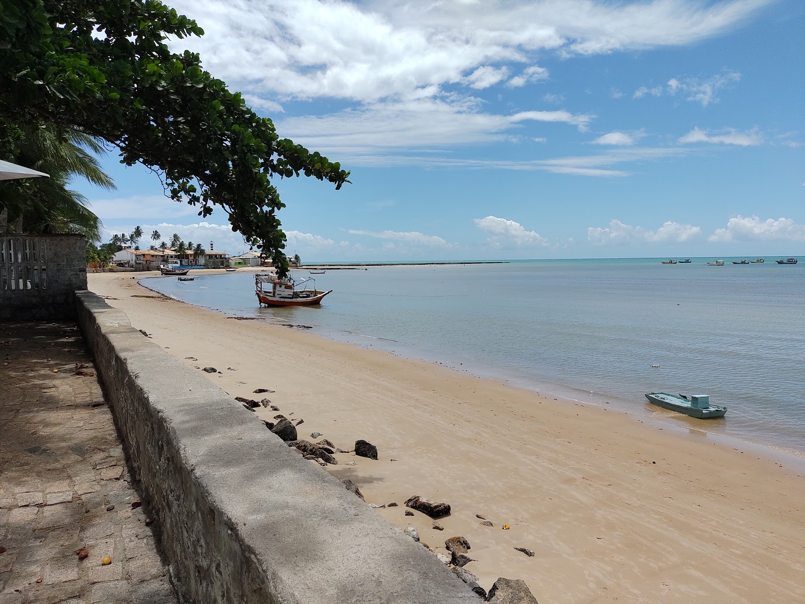 Foto von Praia de Batel mit langer gerader strand