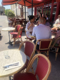 Atmosphère du Restaurant Café les Deux Gares à Paris - n°4
