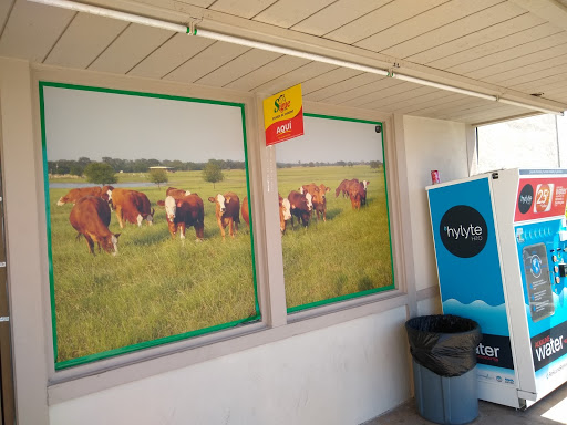 Butcher Shop «La Hereford Meat Market», reviews and photos, 8931 N 7th St, Phoenix, AZ 85020, USA