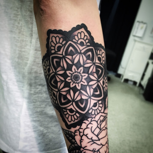 Tattoo Shop «Port City Tattoo | Costa Mesa», reviews and photos, 1145 Baker St, Costa Mesa, CA 92626, USA