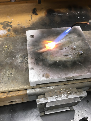 Jewelry Store «Henry C Reid & Son», reviews and photos, 1591 Post Rd, Fairfield, CT 06824, USA