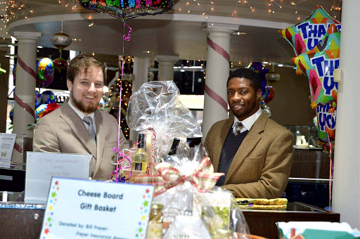 Jeweler «Glennpeter Jewelers Diamond Centre», reviews and photos, 1544 Central Ave, Albany, NY 12205, USA