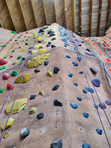 Gym «Hangar 18 Indoor Climbing Gym - Upland», reviews and photos, 256 E Stowell St, Upland, CA 91786, USA