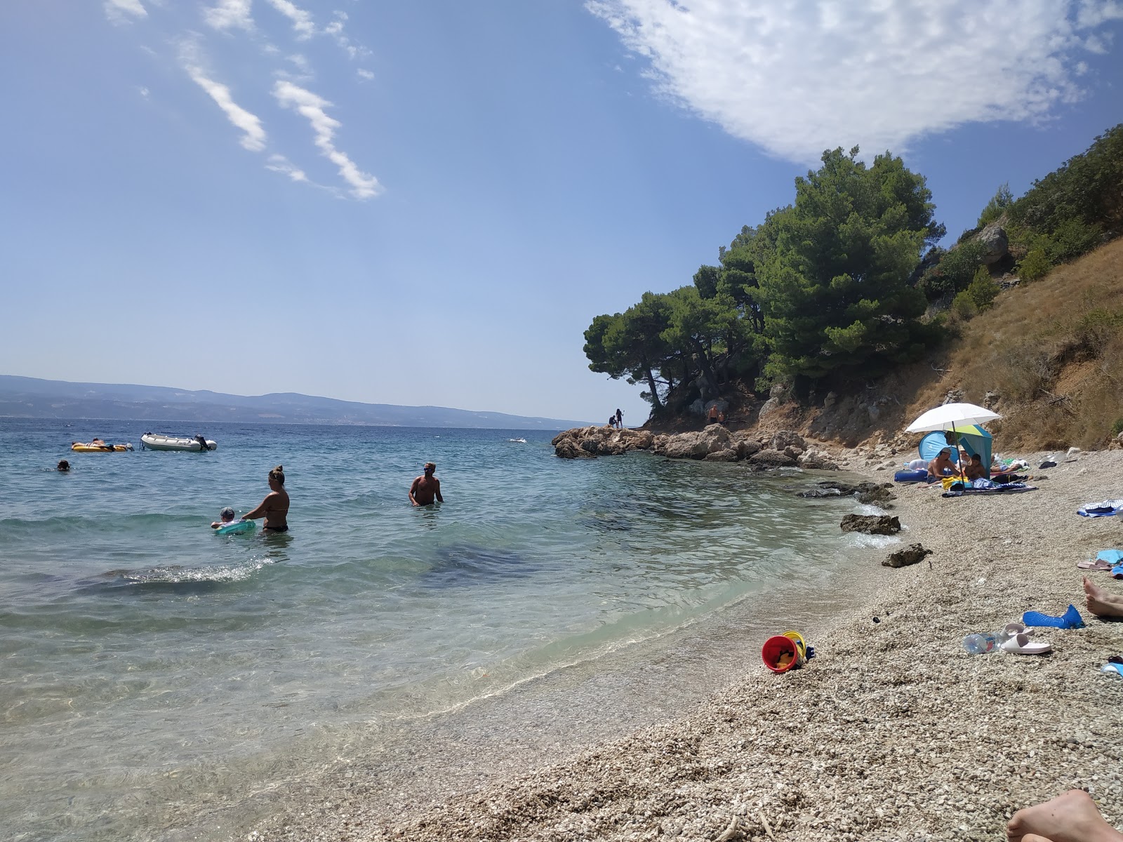Photo de Plaza Mala Luka avec plusieurs baies spacieuses