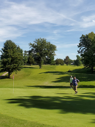 Golf Course «Lincoln Trail Country Club», reviews and photos, 900 Country Club Rd, Vine Grove, KY 40175, USA
