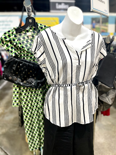 Thrift Store «Missions Thrift Store», reviews and photos, 2721 E Millbrook Rd, Raleigh, NC 27604, USA