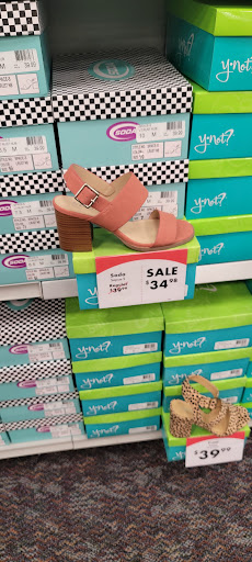 Shoe Store «Shoe Carnival», reviews and photos, 511 S Plano Rd, Richardson, TX 75081, USA