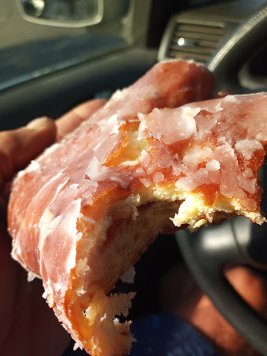 Donut Shop «Krinkle Doughnut», reviews and photos, 710 Onstott Frontage Rd W, Yuba City, CA 95991, USA