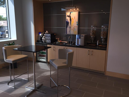 Auto Body Shop «Park Place BodyWerks Dallas», reviews and photos, 6120 Peeler St, Dallas, TX 75235, USA