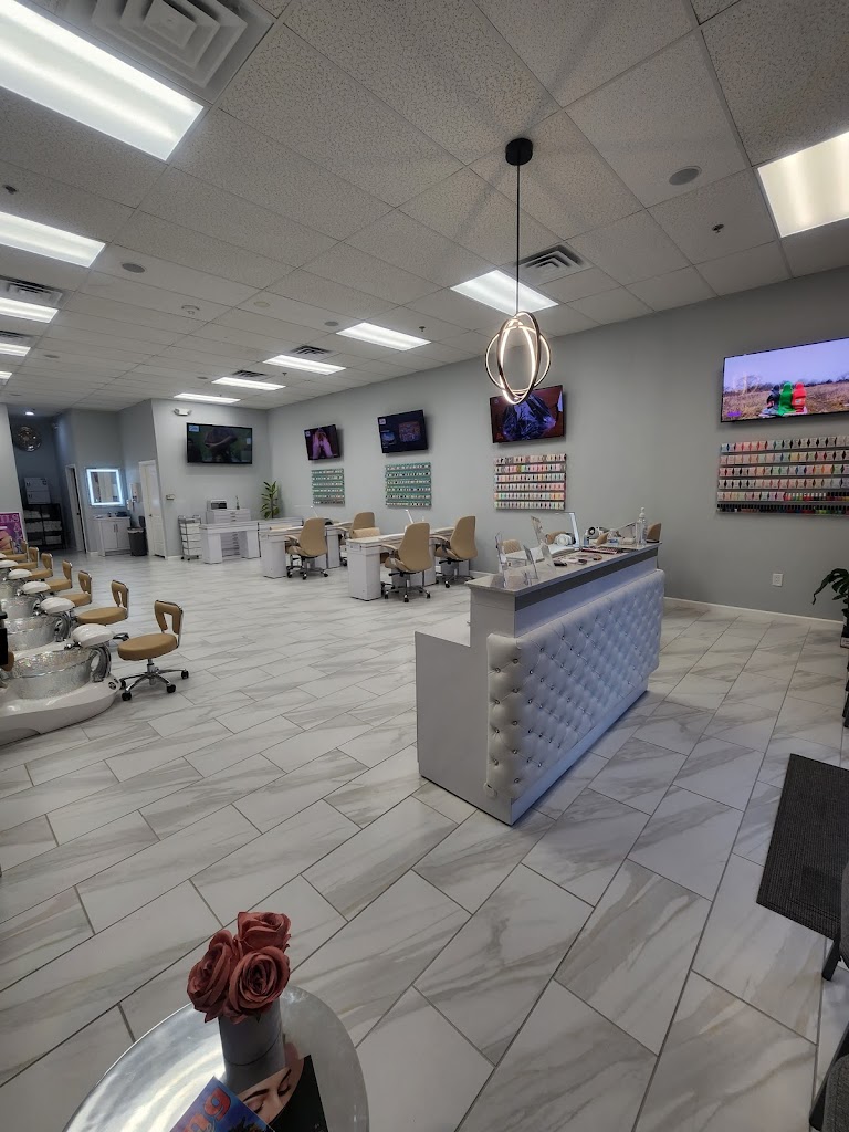 Gelax nails and spa 85704