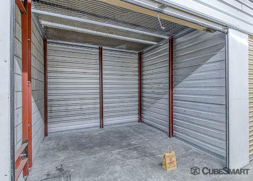 Self-Storage Facility «Storage West», reviews and photos, 7007 E Bell Rd, Scottsdale, AZ 85254, USA