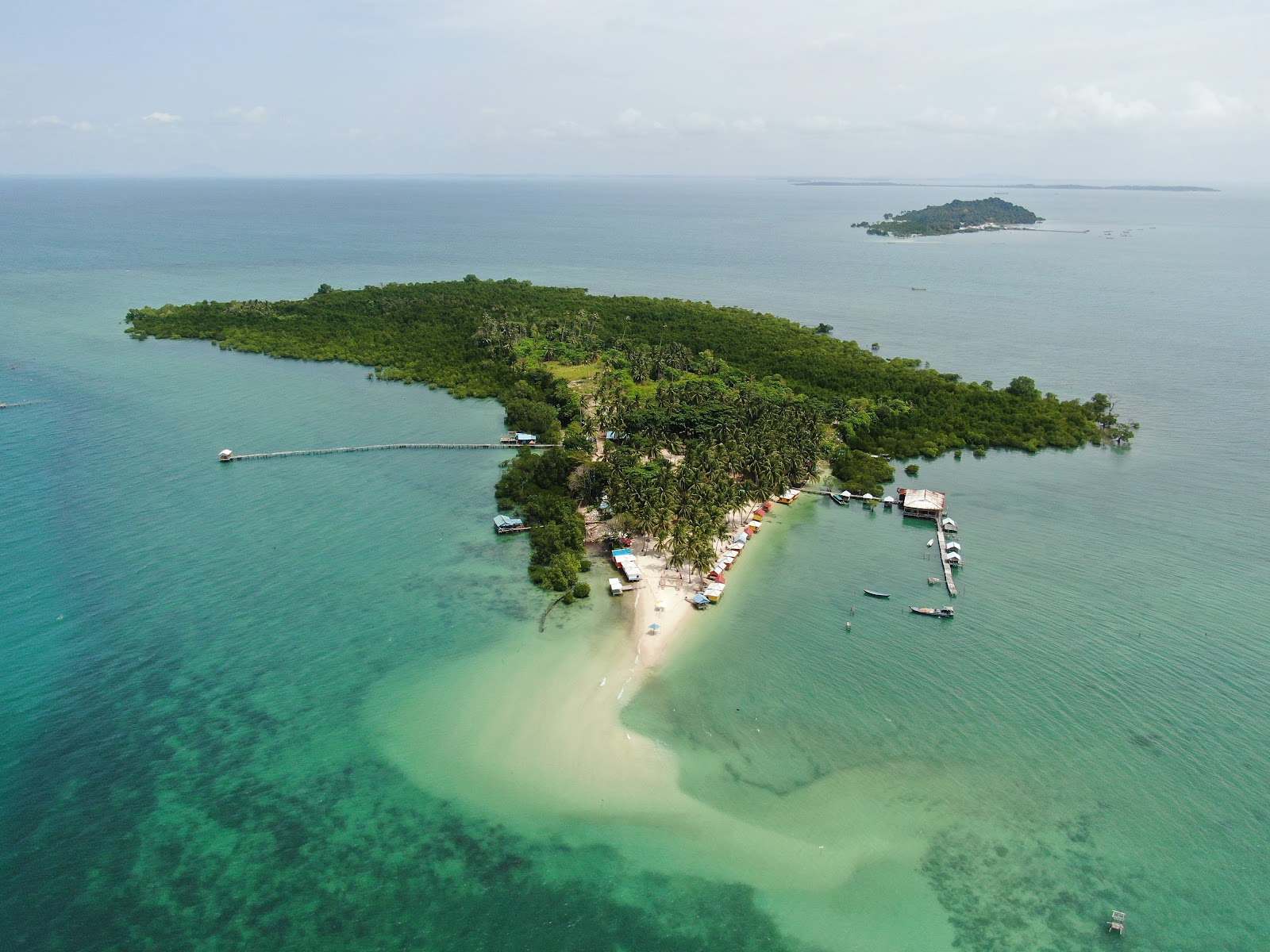 Mubut Darat Beach'in fotoğrafı çok temiz temizlik seviyesi ile