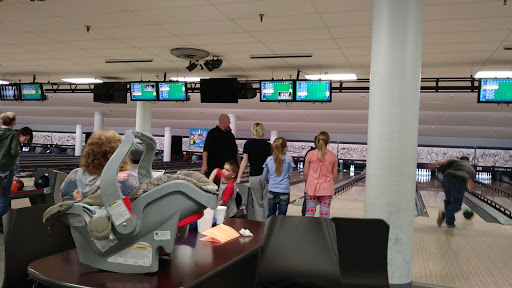 Bowling Alley «Merle Hay Lanes», reviews and photos, 3800 Merle Hay Rd, Des Moines, IA 50310, USA