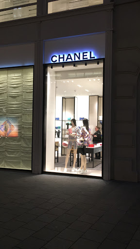 CHANEL Vienna Store