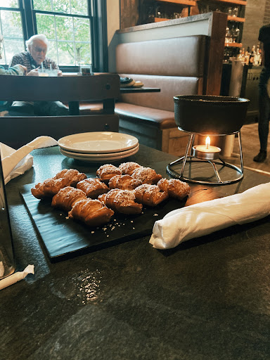 American Restaurant «Beechwood Inn & Coyote Cafe», reviews and photos, 380 Douglas Ave, Holland, MI 49424, USA