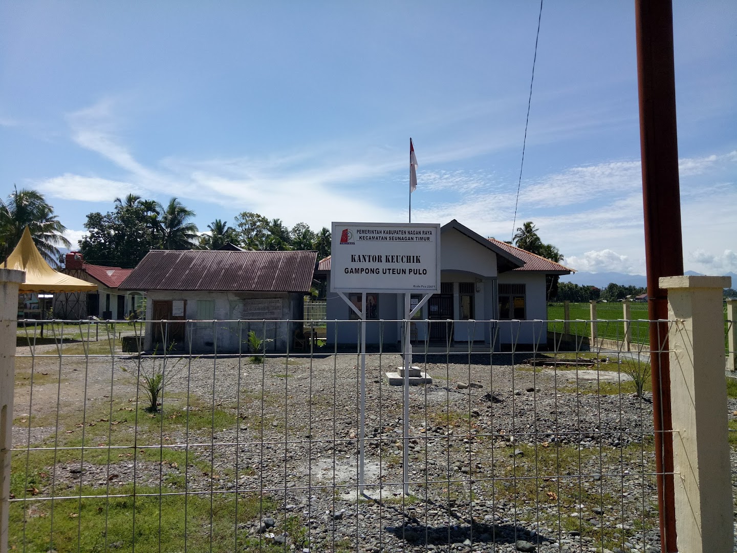 Kantor Keuchiek Gampong Uteun Pulo Photo