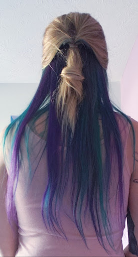 Hair Salon «Vivid Salon & Spa», reviews and photos, 15320 Bagley Rd, Middleburg Heights, OH 44130, USA