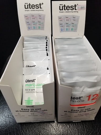 Gold Dealer «RUMMANA GOLD BUYER AND TOBACCO INC./ Sam Smoke Shop», reviews and photos, 2126 N University Dr, Sunrise, FL 33322, USA