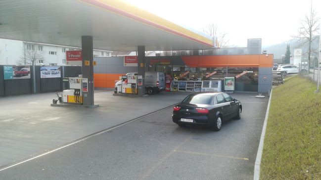 Migrol Service mit Shell-Treibstoff - Tankstelle