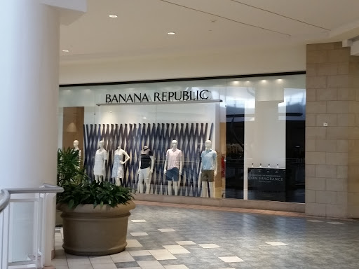 Banana Republic - with Curbside Pickup