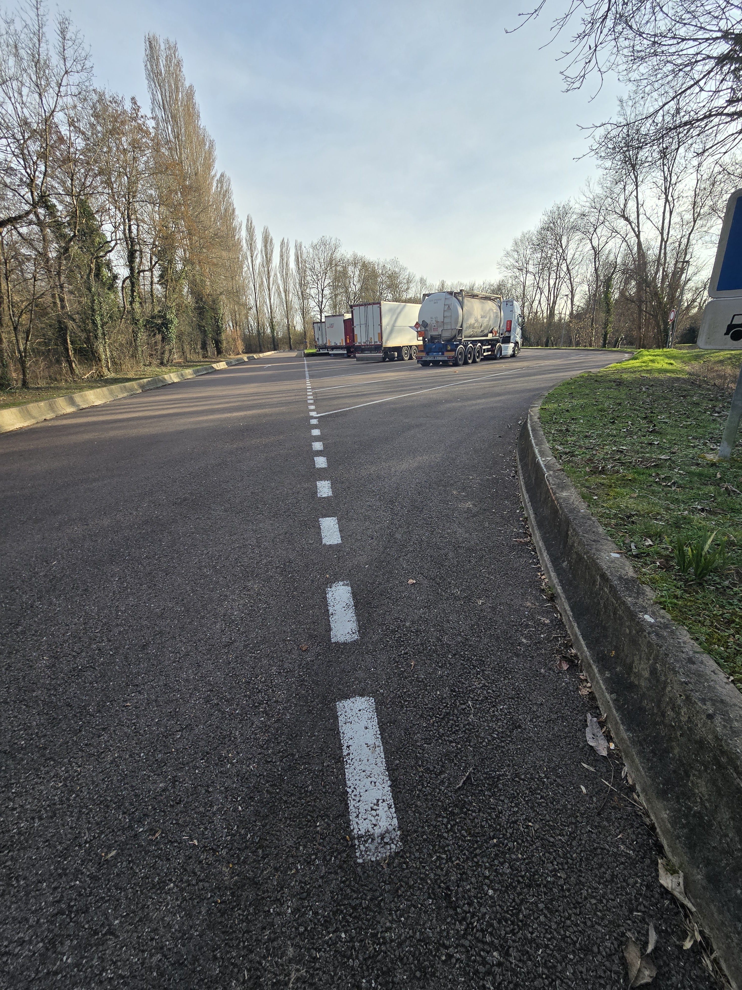 Photo n° 3 de l'avis de KomandoFoks. fait le 27/02/2024 à 18:22
