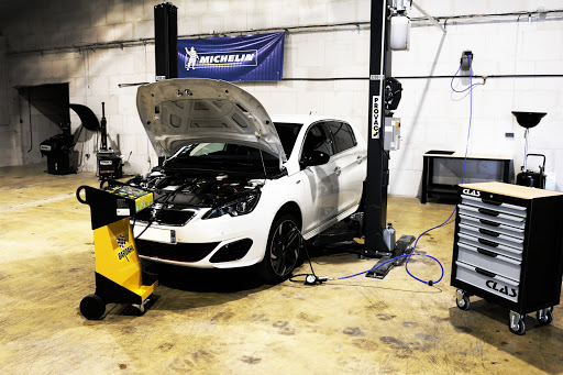 Photo 3 - DAVID NINOT AUTOMOBILES