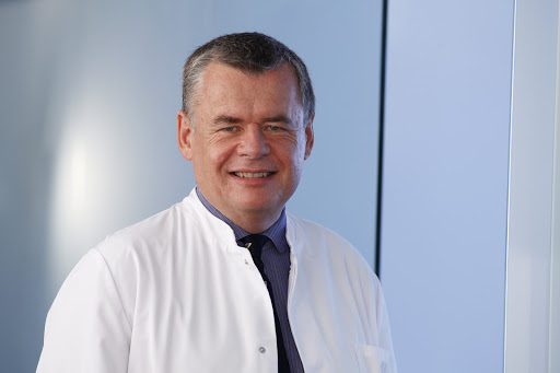 Prof. Dr. med. René G. Holzheimer Facharzt für Chirurgie - Sportmedizin Leiste Nabel Vene