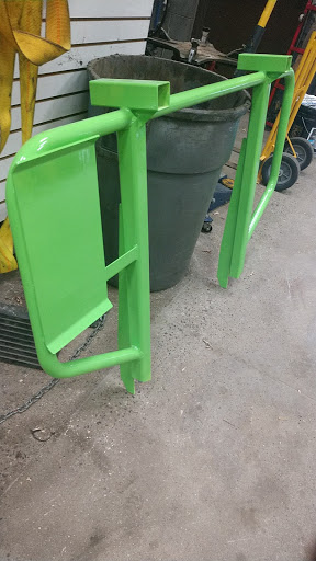 Auto Body Shop «Maaco Collision Repair & Auto Painting», reviews and photos, 12220 Riverwood Dr, Burnsville, MN 55337, USA