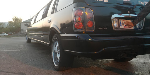 Liquor Store «Barnyard Liquor», reviews and photos, 667 Cedar Grove Rd, Shepherdsville, KY 40165, USA