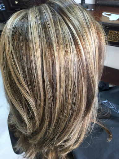 Day Spa «Luxury Salon & Spa», reviews and photos, 466 S Atlanta St, Roswell, GA 30075, USA