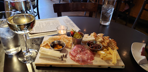 Wine Store «Cellar Door», reviews and photos, 5150 Main St A, Downers Grove, IL 60515, USA