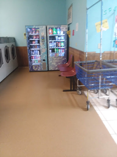 Laundromat «Astrozon Laundry», reviews and photos, 2420 S Academy Blvd, Colorado Springs, CO 80916, USA