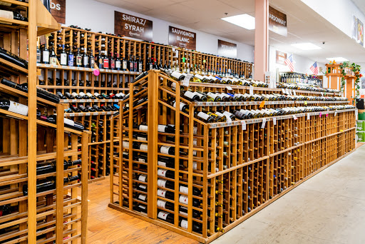 Liquor Store «Edgewater Liquors», reviews and photos, 54 W Central Ave, Edgewater, MD 21037, USA