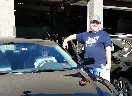 Used Car Dealer «New Country Lexus of Westport Pre-Owned», reviews and photos, 187 Kings Hwy Cutoff, Fairfield, CT 06824, USA