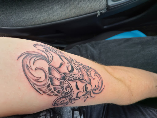 Tattoo Shop «Voodoo Tattoo», reviews and photos, 4307 Roosevelt Blvd, Middletown, OH 45044, USA