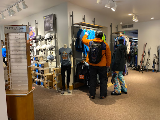 Snowboard Rental Service «Double Diamond Ski Shop», reviews and photos, 520 E Lionshead Cir, Vail, CO 81657, USA
