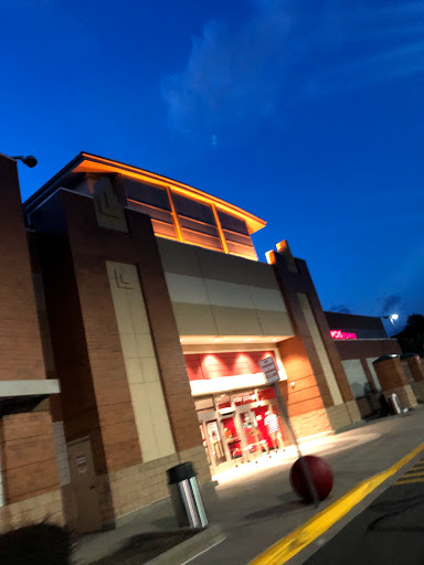 Department Store «Target», reviews and photos, 12197 Sunset Hills Rd, Reston, VA 20190, USA